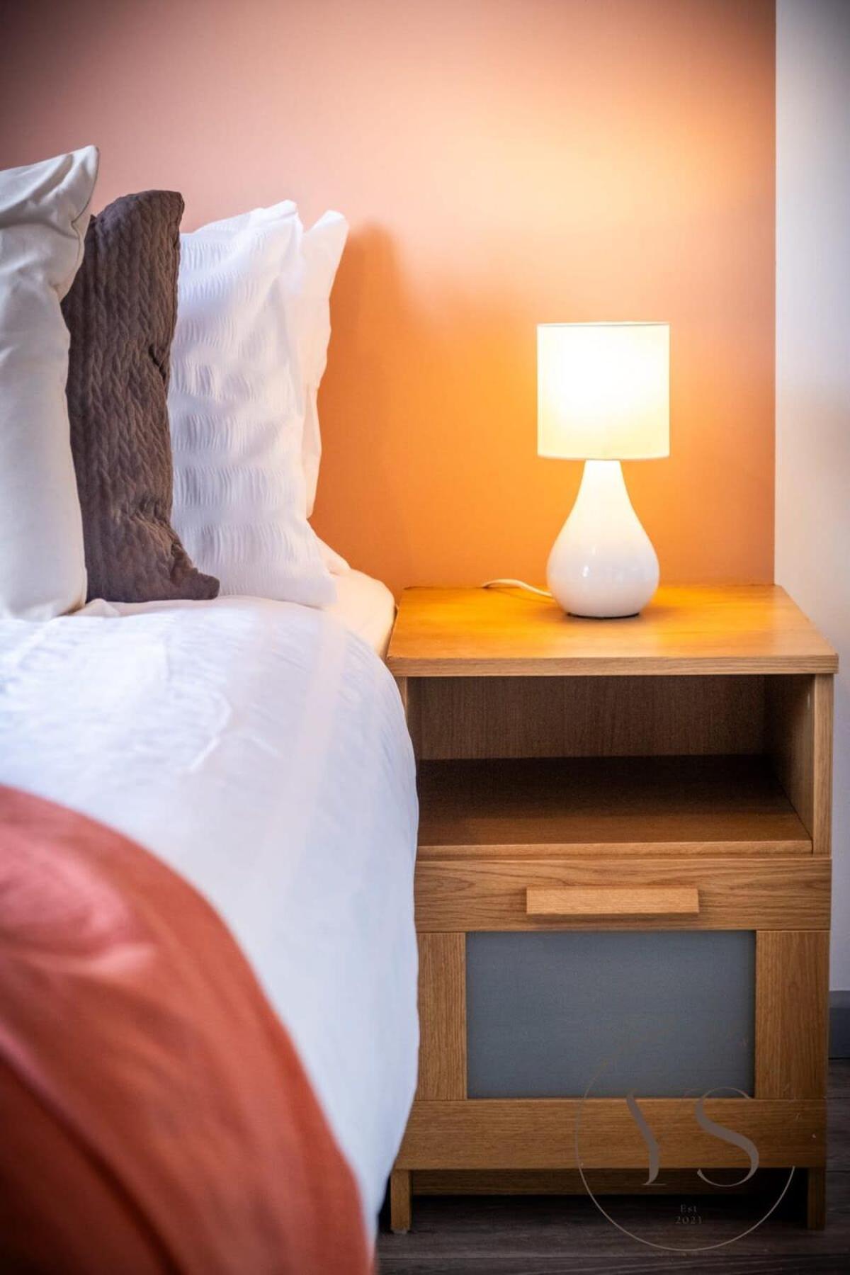 Sienna Longton Studio 2D - Wi-Fi, Alton Towers, Netflix Stoke-on-Trent Ngoại thất bức ảnh